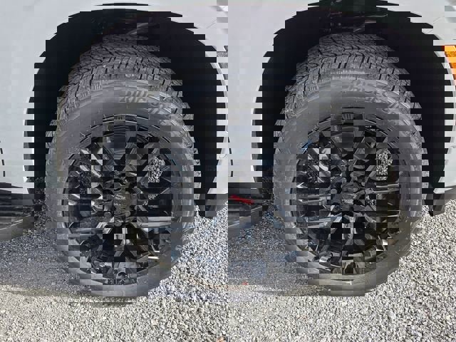 New 2026 GMC Yukon Elevation image 18