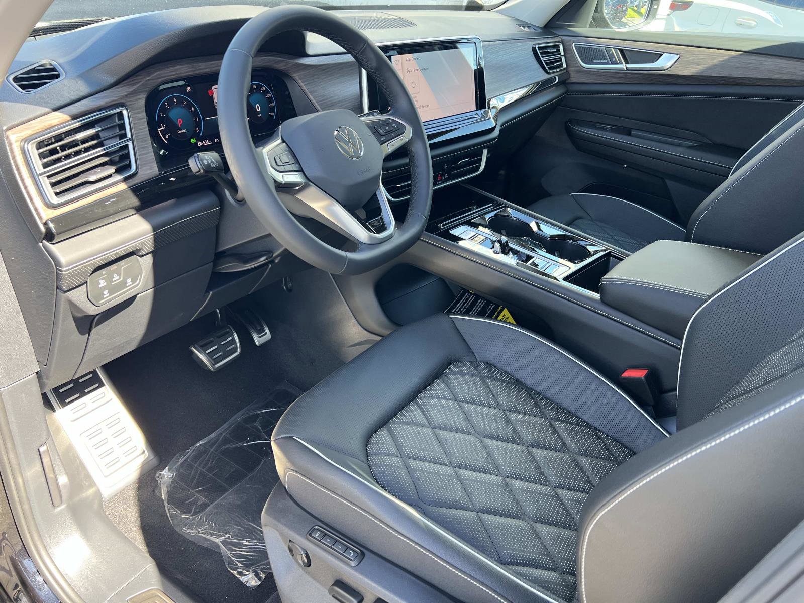 New 2026 Volkswagen Atlas SEL Premium R-Line image 5