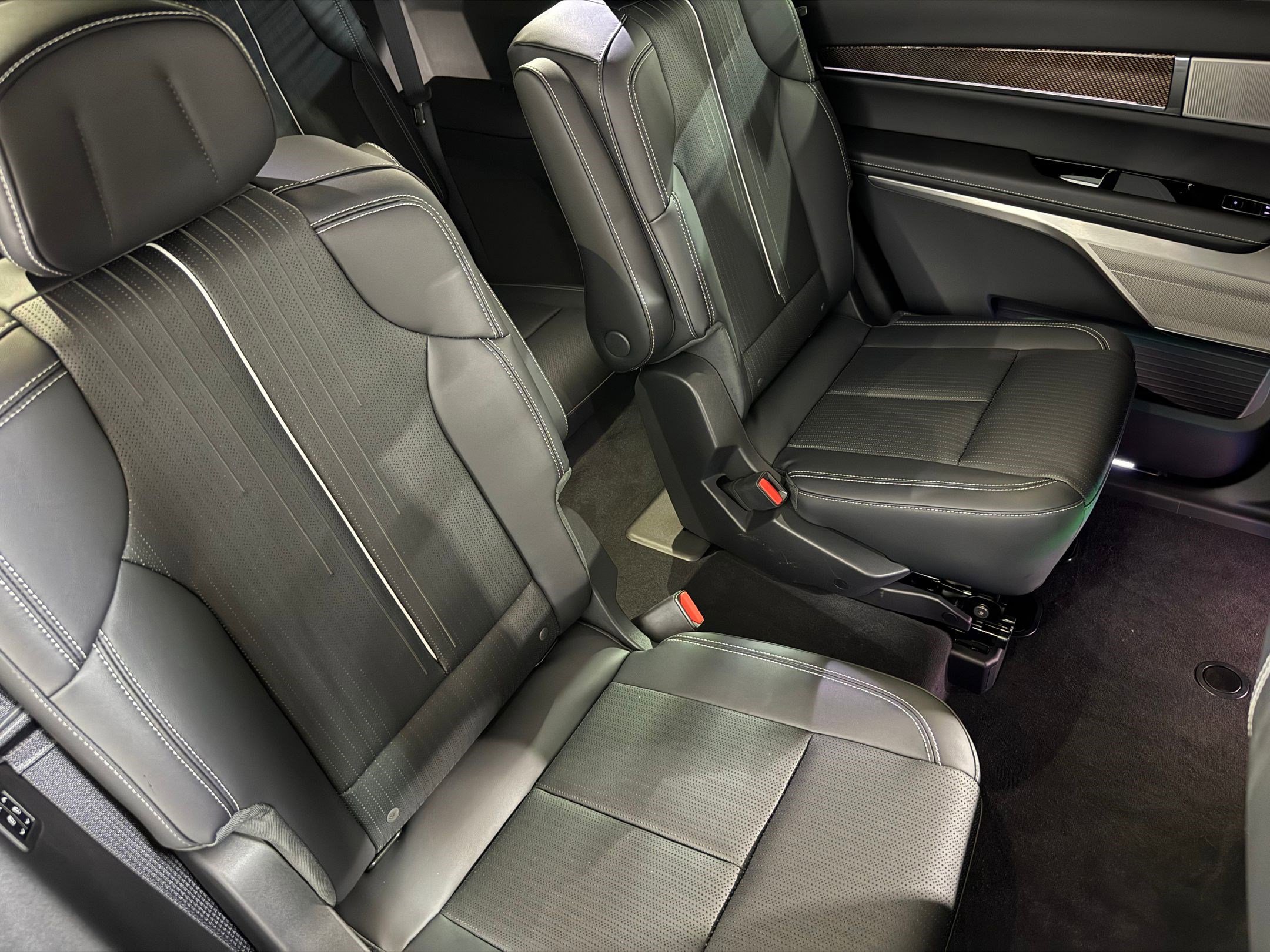 New 2026 Cadillac Vistiq Sport image 49