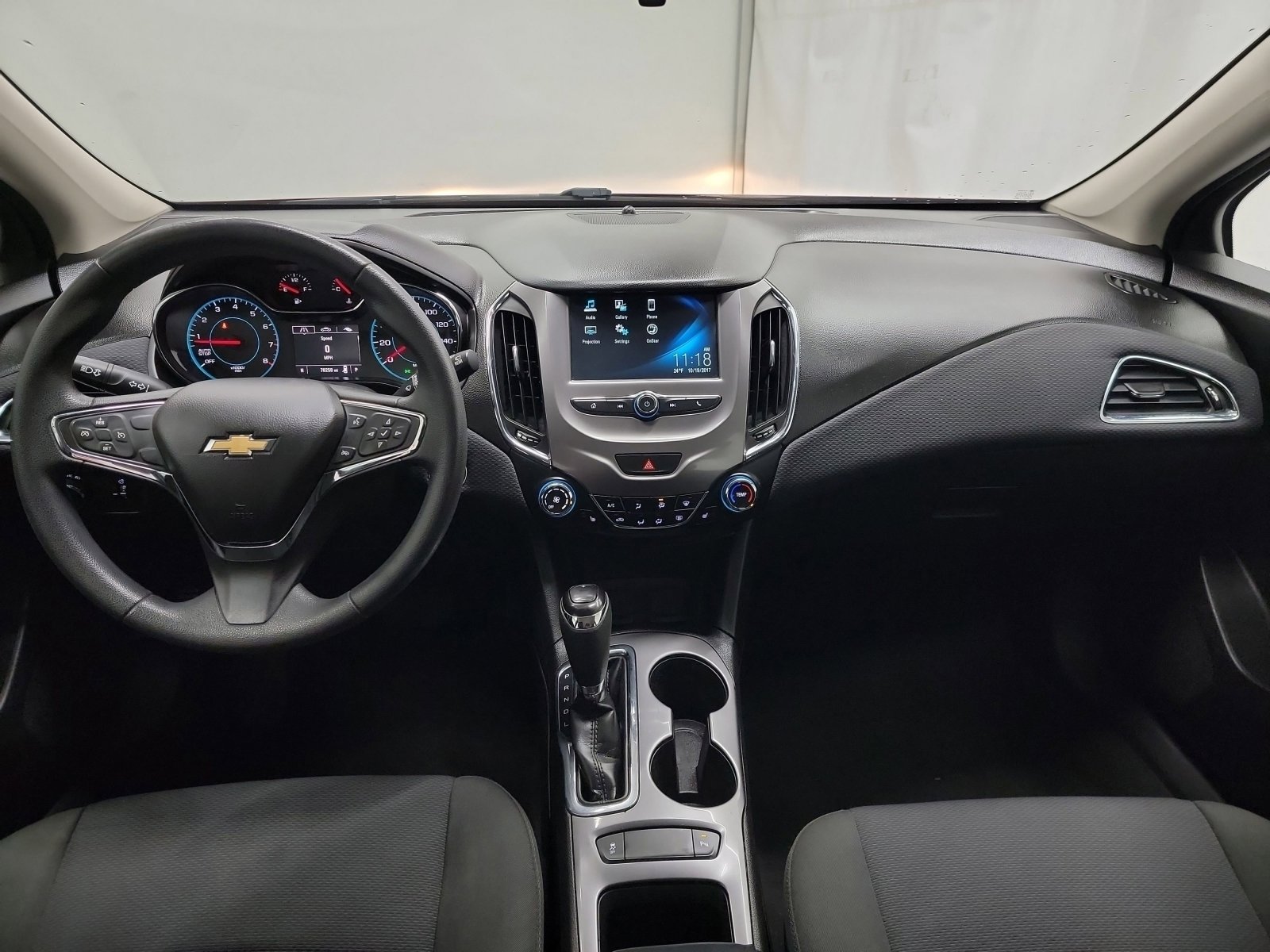 Used 2018 Chevrolet Cruze LT w/ Convenience Package image 13