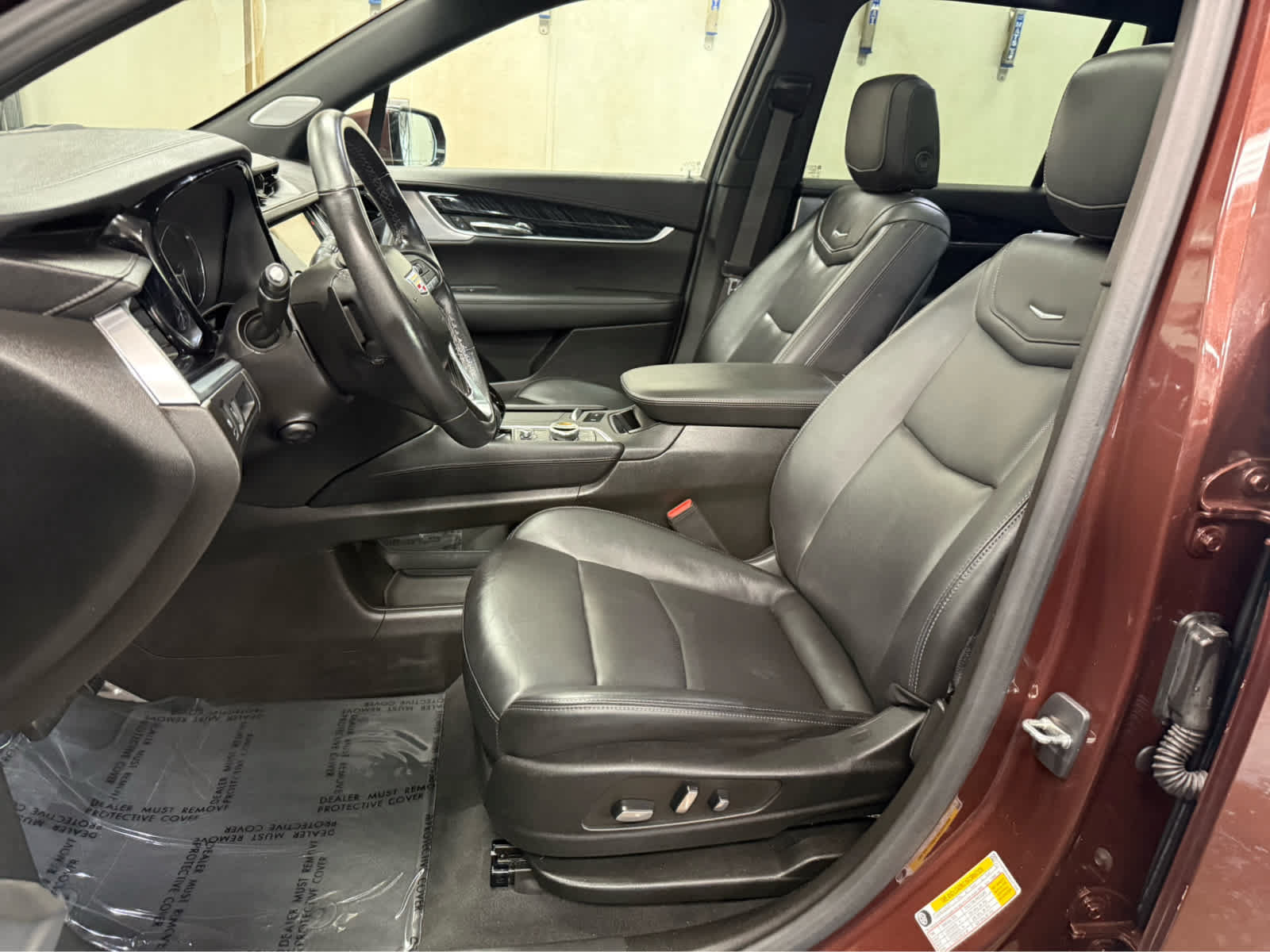 Used 2022 Cadillac XT6 Premium Luxury AWD/4WD image 9