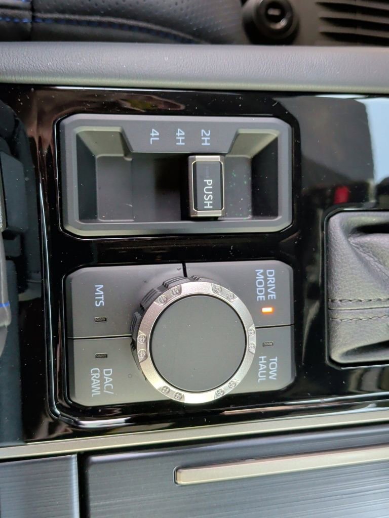 Used 2026 Toyota Tundra Platinum w/ TRD Off-Road Package image 33