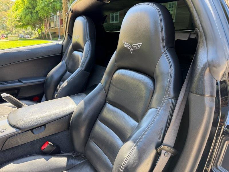 Used 2009 Chevrolet Corvette Coupe w/ Preferred Equipment Group RWD image 35