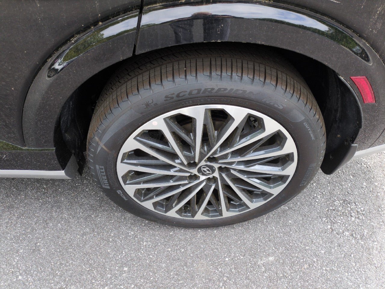 New 2026 Hyundai Palisade Calligraphy FWD image 11