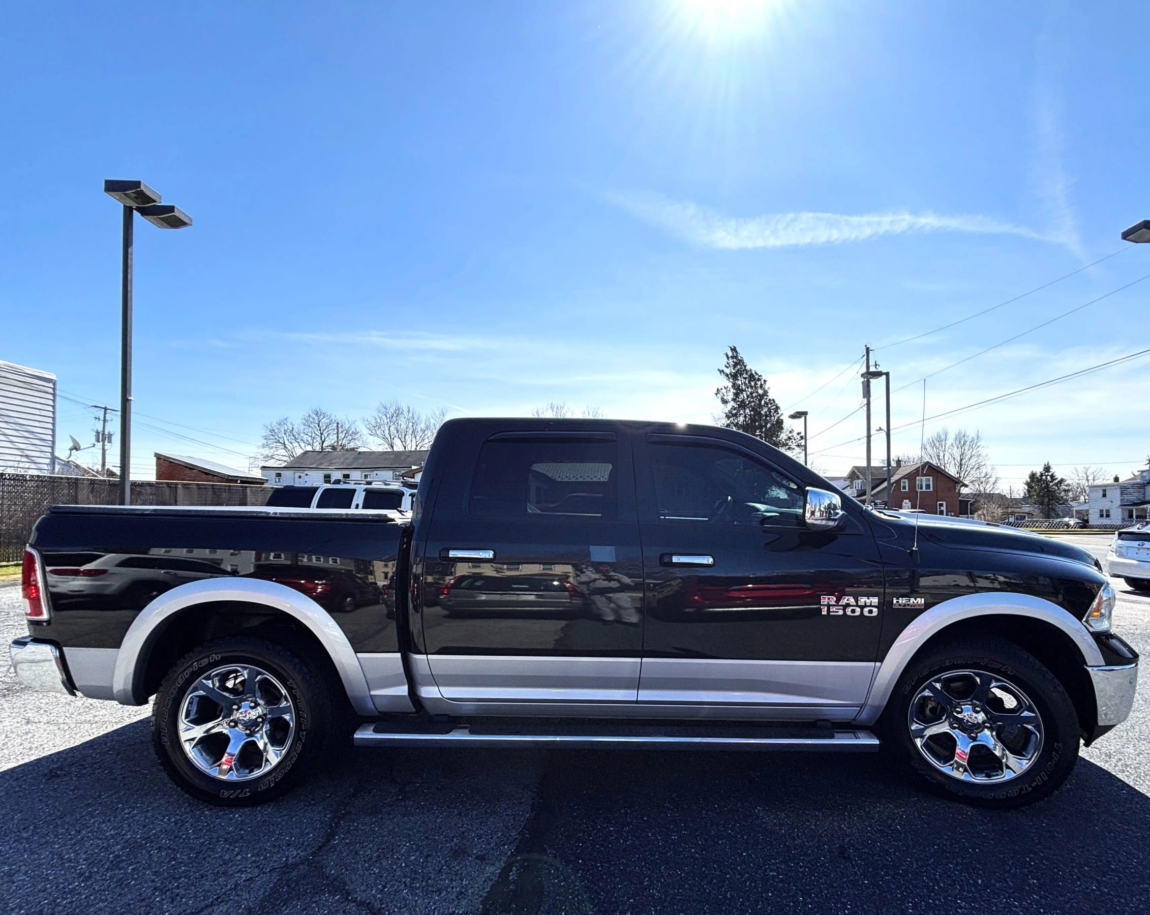 Used 2018 RAM 1500 Laramie w/ Convenience Group image 6