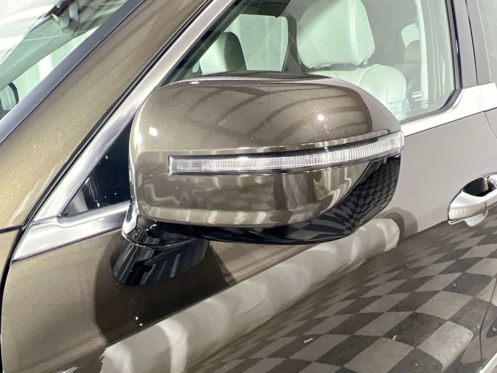 Used 2023 Kia Telluride SX image 14