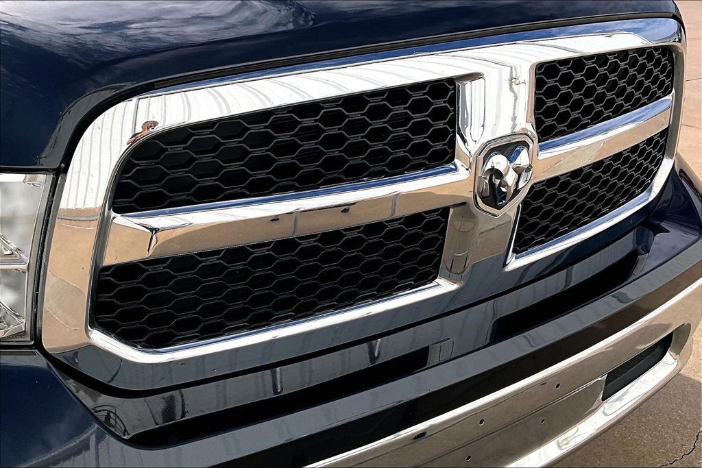 Used 2021 RAM 1500 Classic SLT RWD image 33
