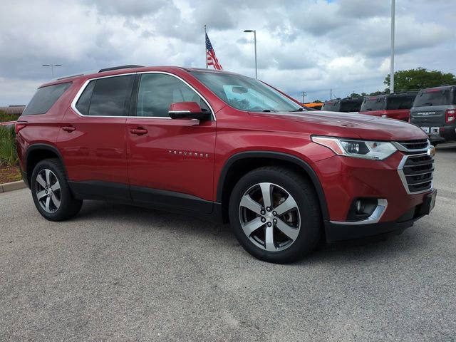 Used 2018 Chevrolet Traverse LT w/ LPO, Floor Liner Package AWD/4WD image 2