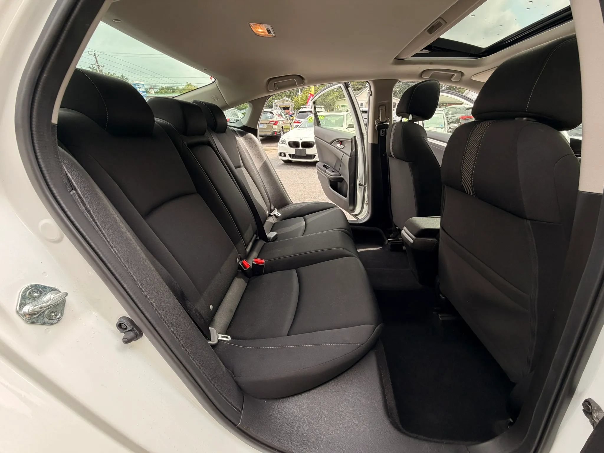 Used 2018 Honda Civic EX-T image 13