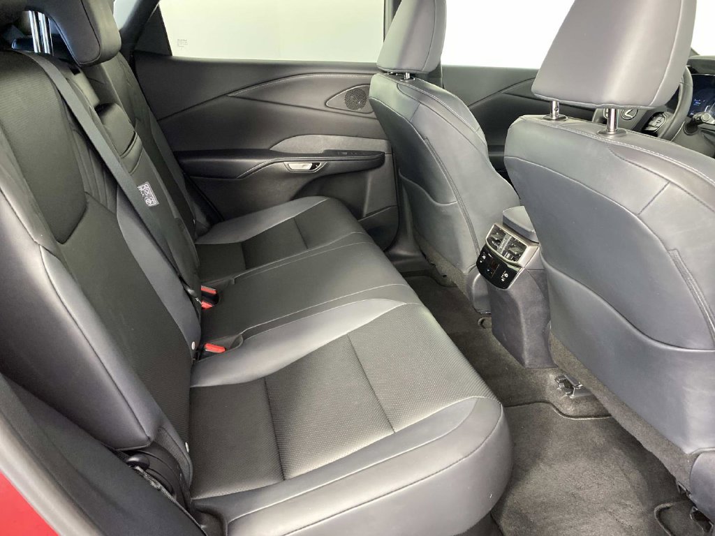 Used 2025 Lexus RX 350 Premium w/ Accessory Package AWD/4WD image 11