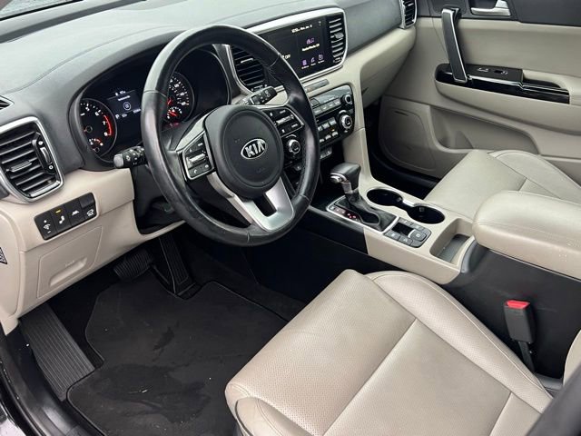 Certified 2022 Kia Sportage EX w/ EX Technology Package image 10