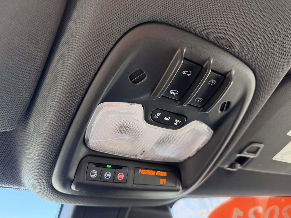 Used 2021 Chevrolet TrailBlazer ACTIV w/ Sun and Liftgate Package AWD/4WD image 34