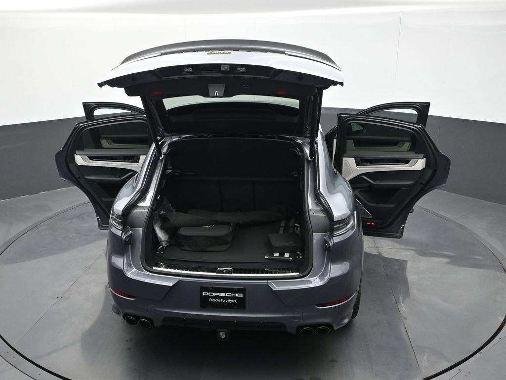 New 2026 Porsche Cayenne Turbo AWD/4WD image 28