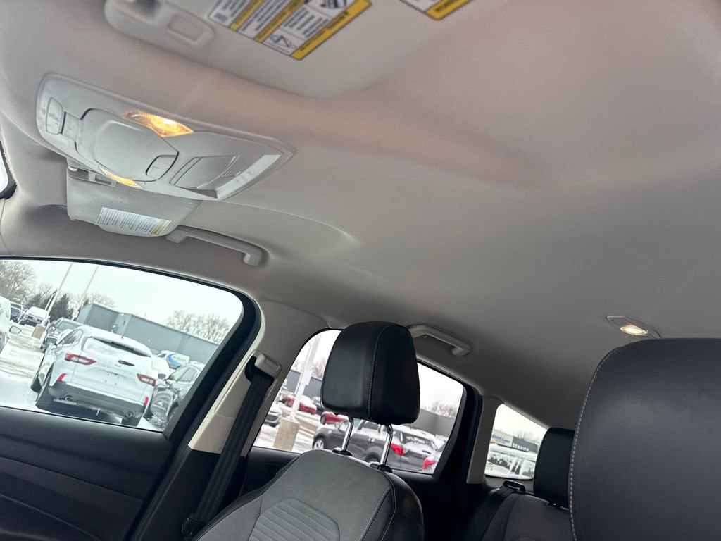 Used 2017 Ford Escape SE w/ Equipment Group 201A image 24