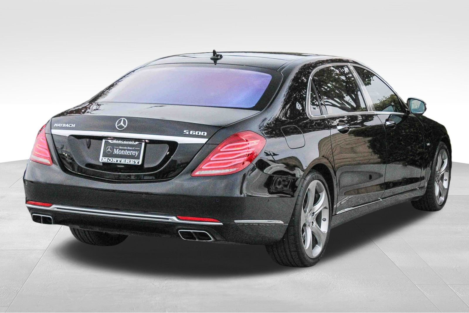 Used 2016 Mercedes-Benz Maybach S 600 image 9