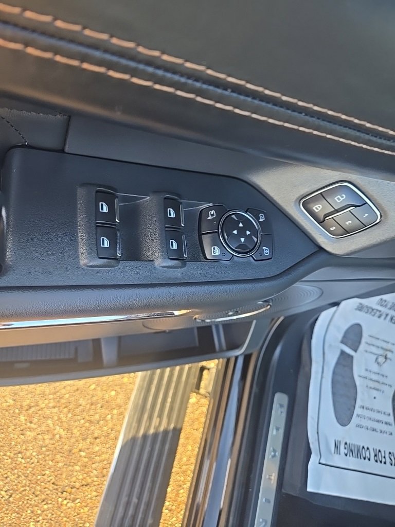 Used 2022 Ford Expedition Max Platinum image 12