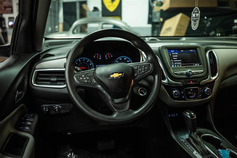 Used 2020 Chevrolet Equinox LS image 15