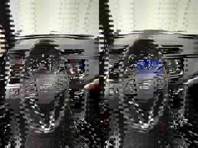 New 2025 Cadillac XT6 Luxury image 16