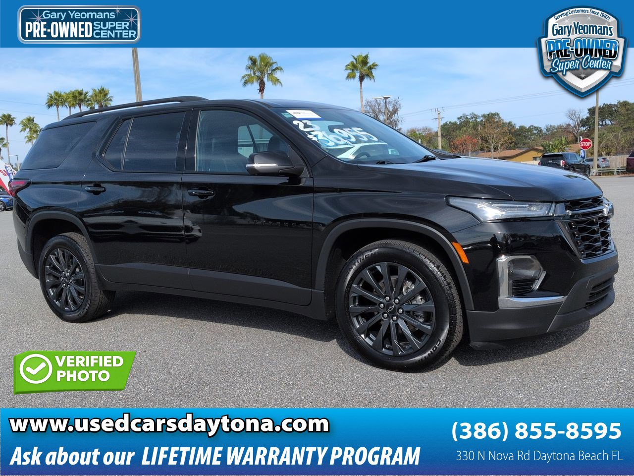 Used 2023 Chevrolet Traverse RS image 1