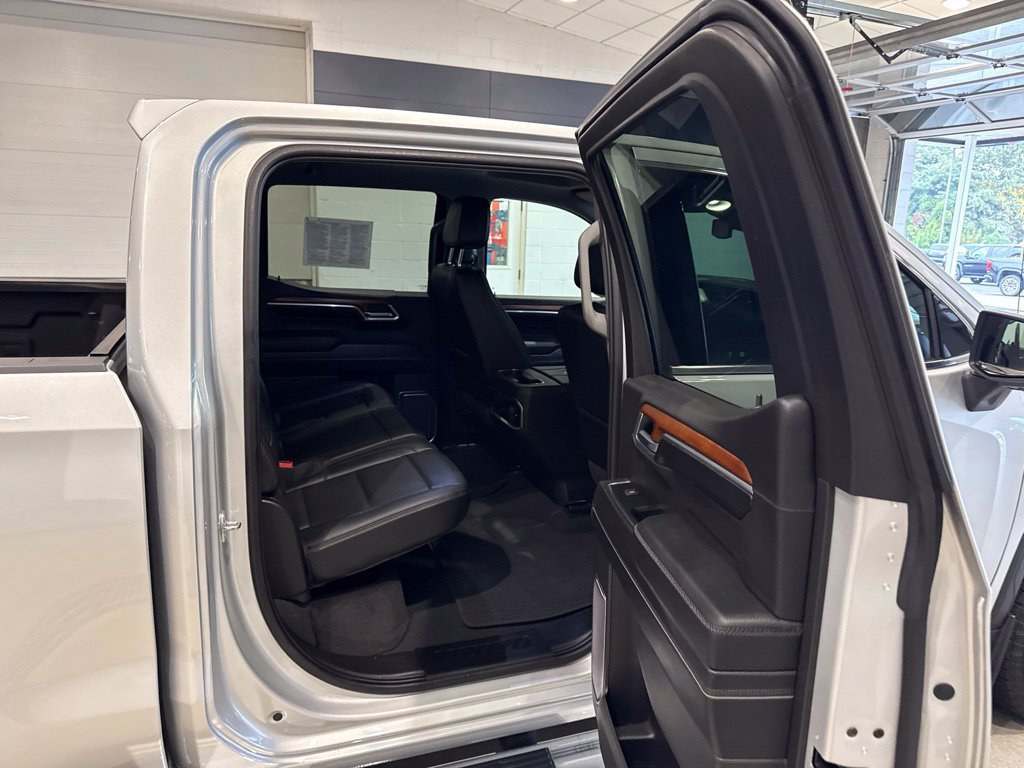 Used 2022 GMC Sierra 1500 Denali AWD/4WD image 16