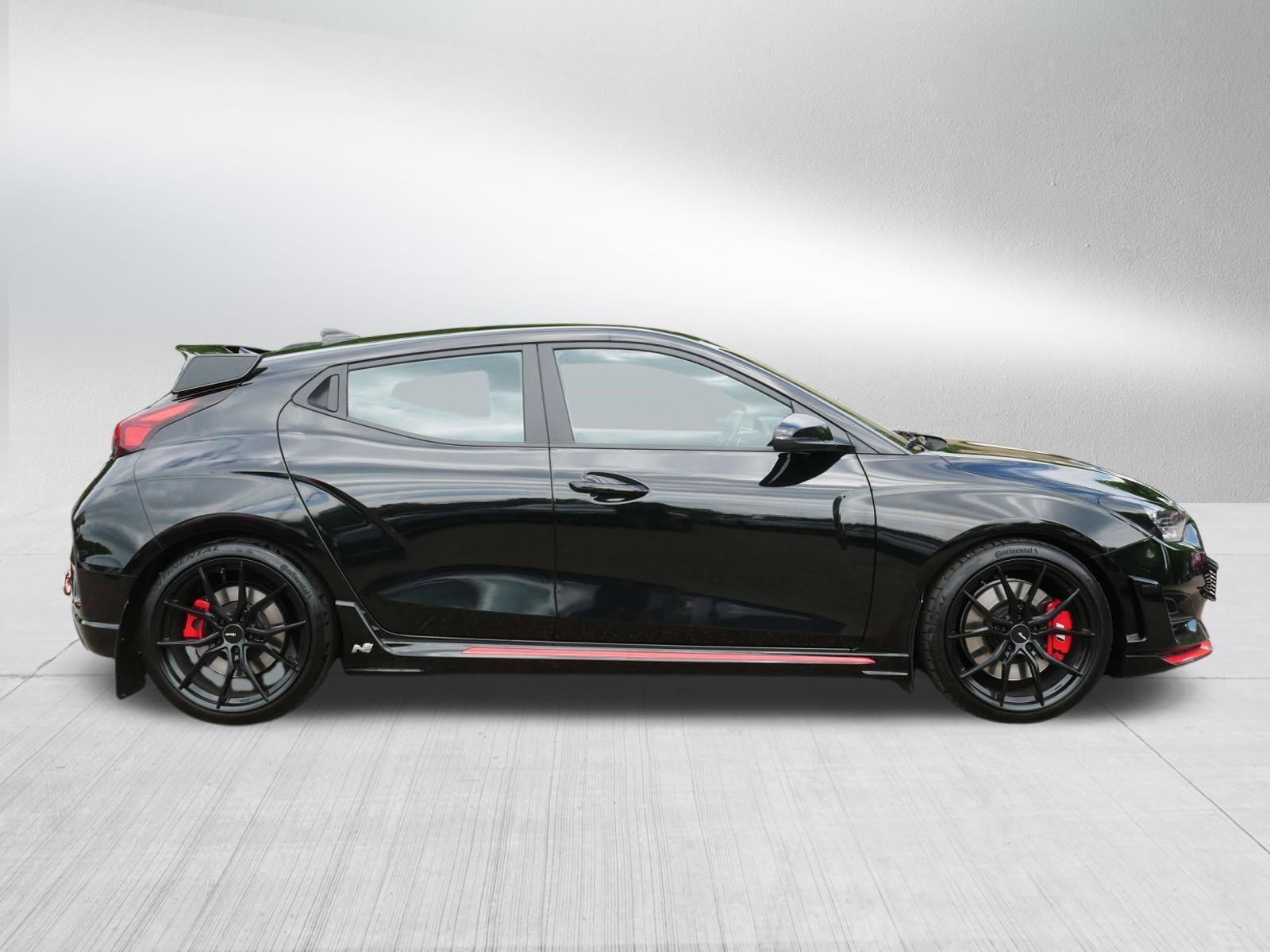 Used 2022 Hyundai Veloster N FWD image 8