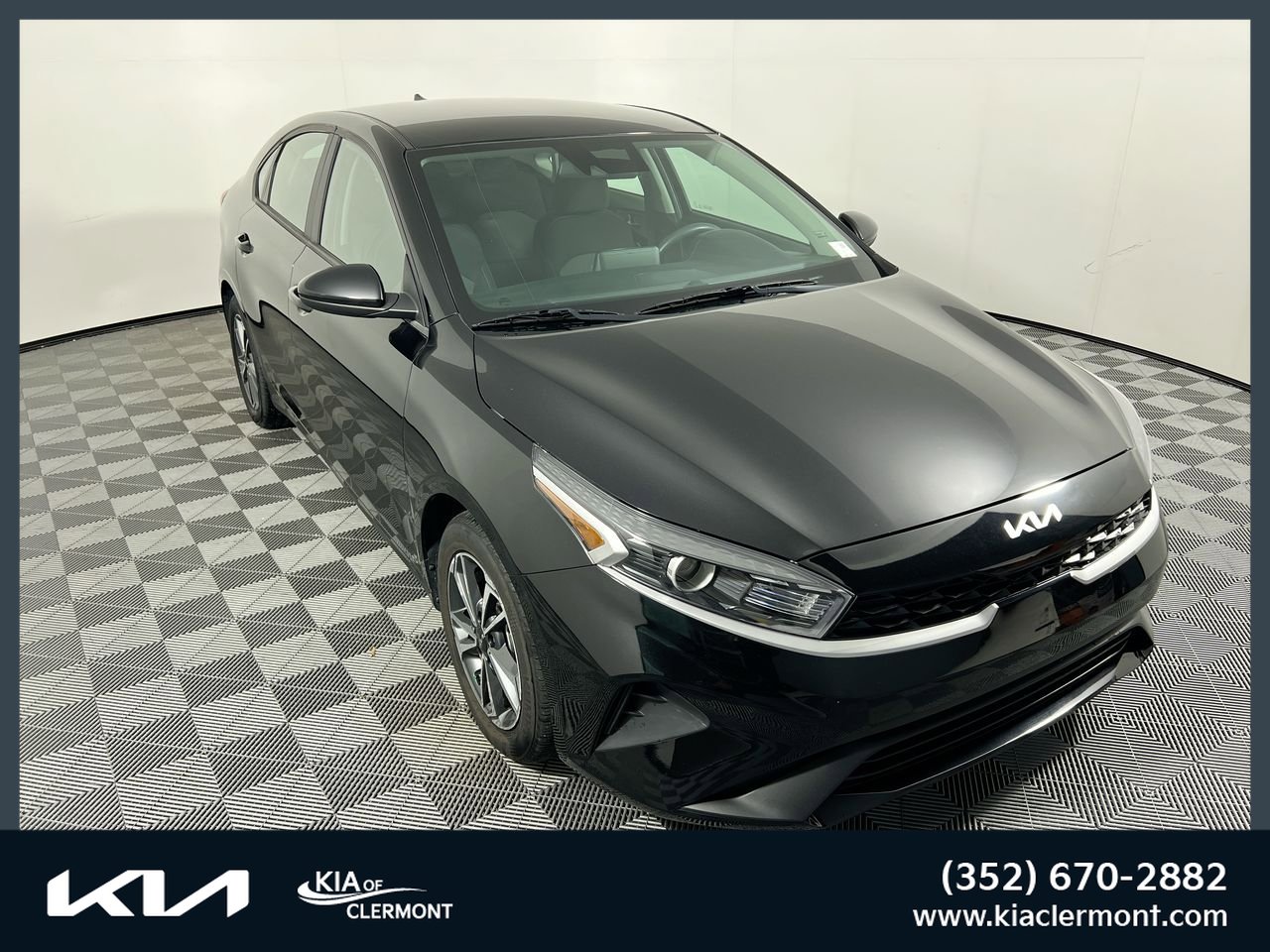 Certified 2024 Kia Forte LXS image 1