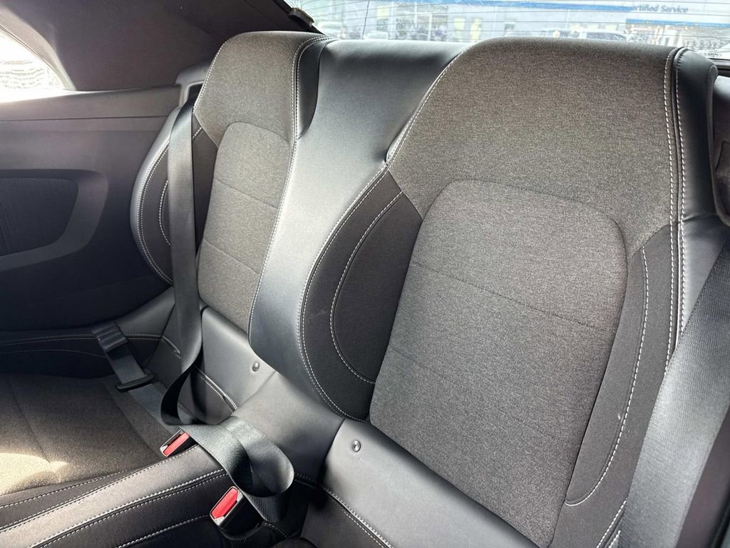 Used 2024 Ford Mustang Convertible image 7