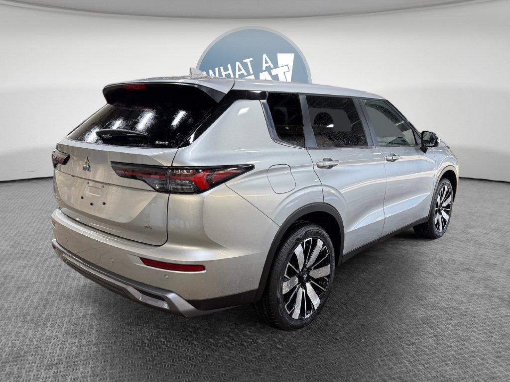 New 2026 Mitsubishi Outlander SE AWD/4WD image 3