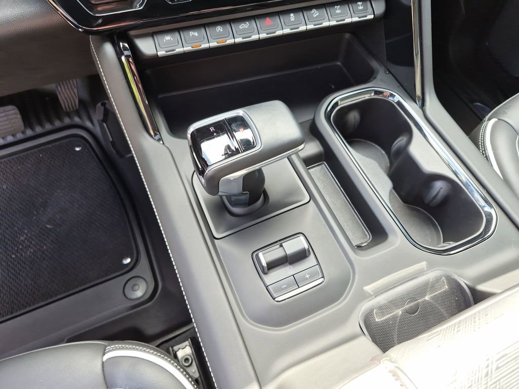 Used 2025 GMC Sierra 1500 AT4X AWD/4WD image 32