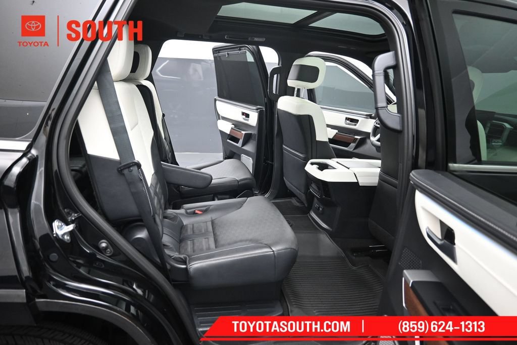 Used 2024 Toyota Sequoia Capstone AWD/4WD image 39