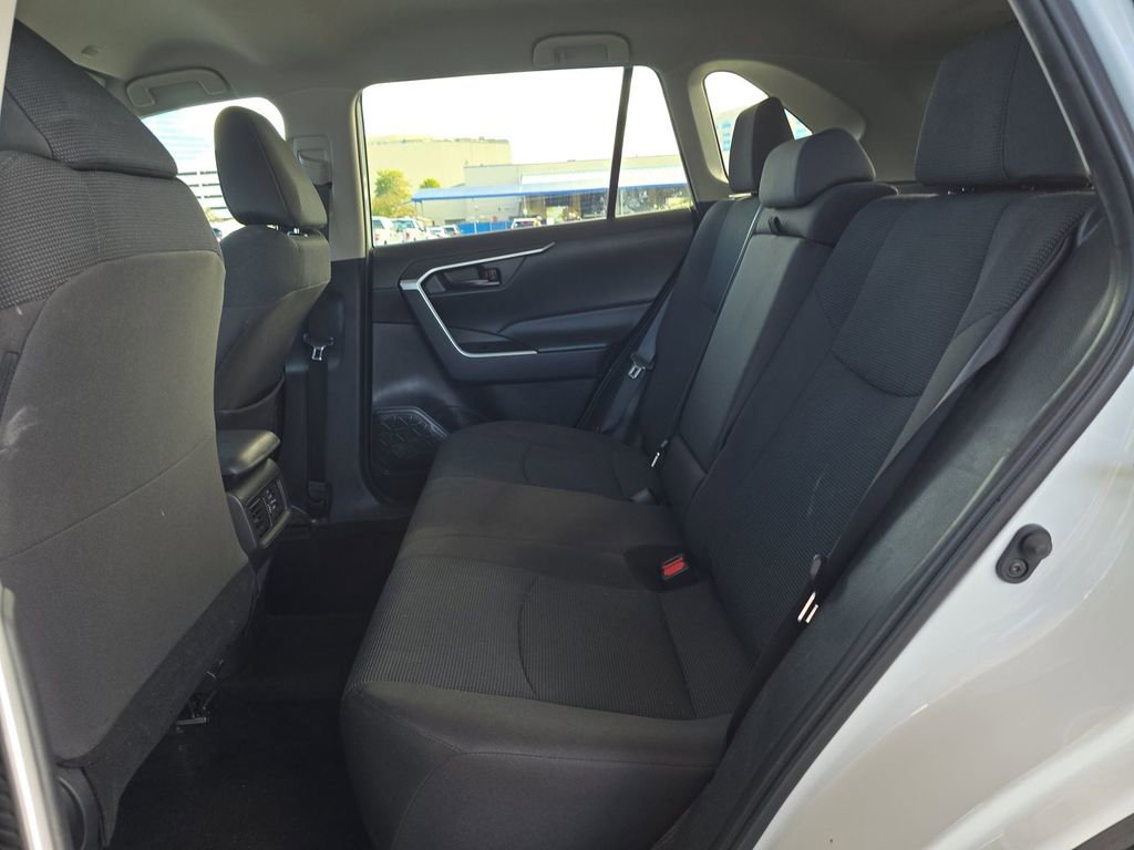 Used 2024 Toyota RAV4 LE FWD image 4