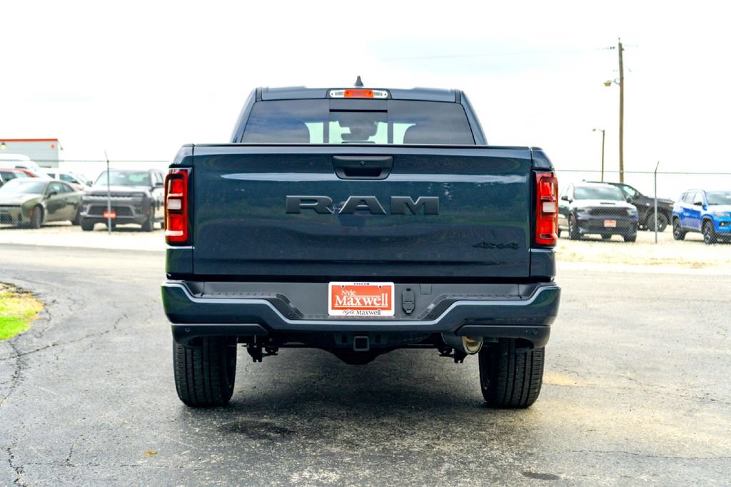 New 2026 RAM 1500 Express AWD/4WD image 8