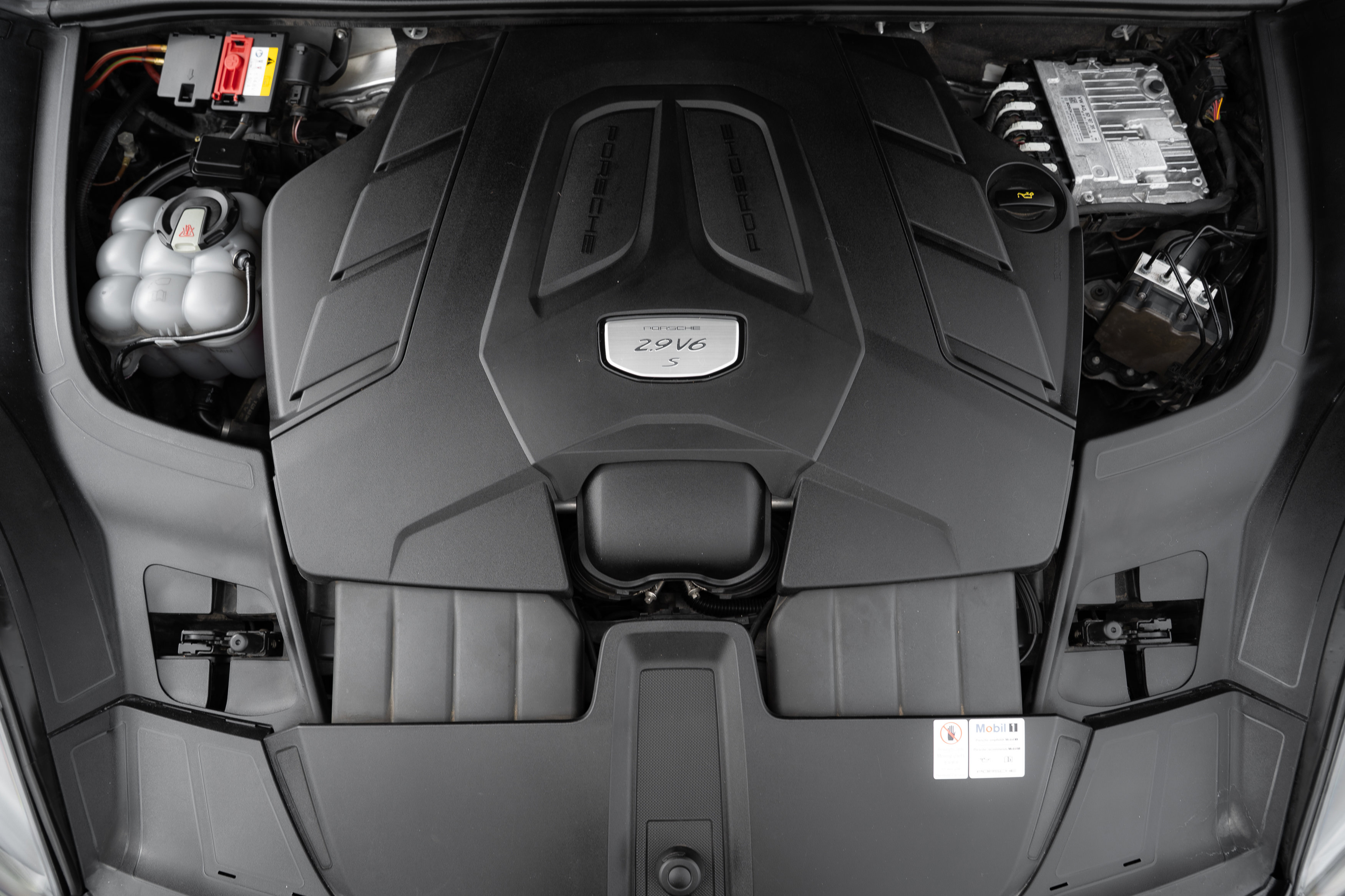 Used 2020 Porsche Cayenne S AWD/4WD image 33