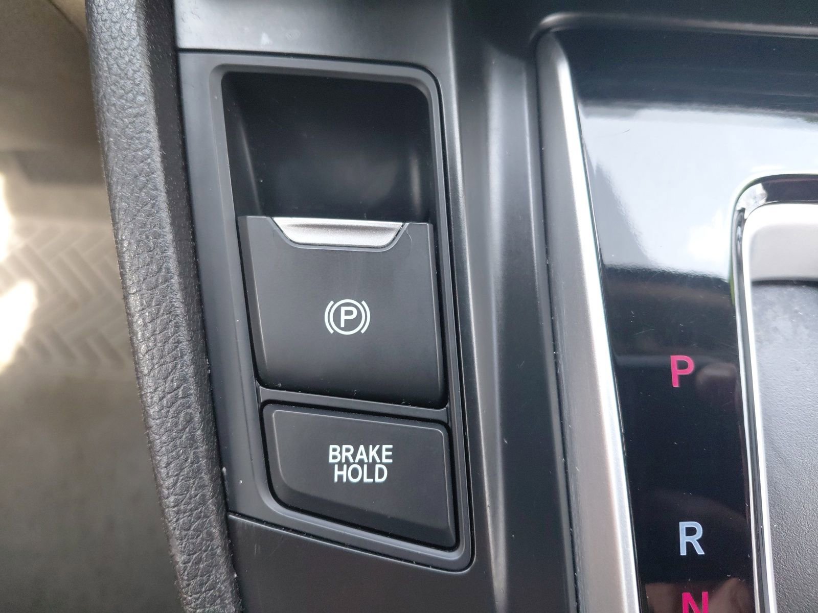 Used 2019 Honda CR-V LX image 11