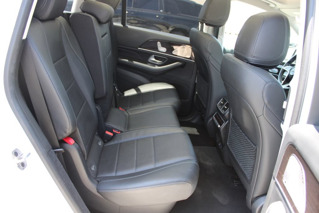 Used 2024 Mercedes-Benz GLS 450 4MATIC image 14