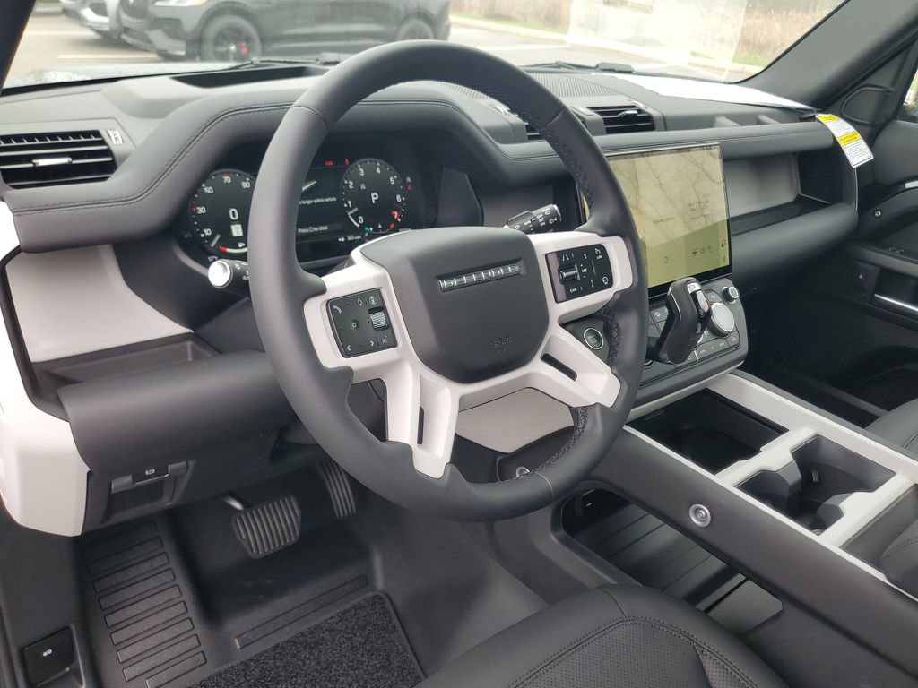 New 2026 Land Rover Defender 130 X-Dynamic SE image 13