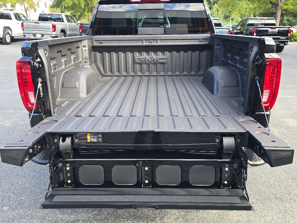 New 2026 GMC Sierra 1500 SLT w/ SLT Premium Plus Package image 10