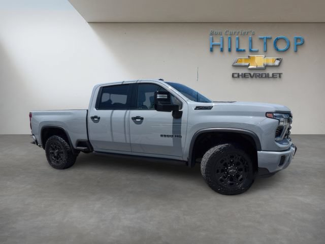 Used 2024 Chevrolet Silverado 2500 LTZ w/ LTZ Plus Package AWD/4WD image 3