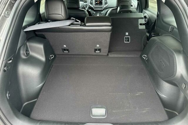 New 2023 Jeep Cherokee Altitude Lux w/ Lux Elite Package image 15