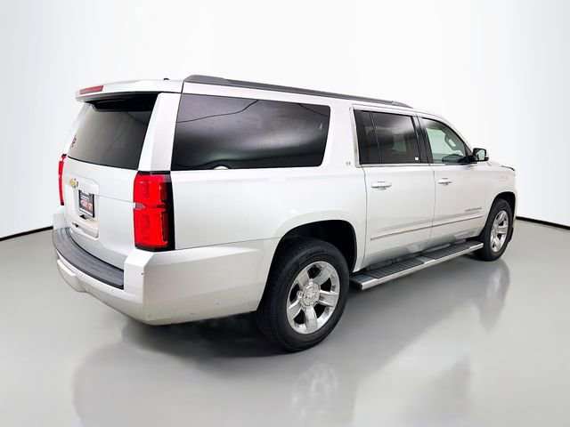 Used 2018 Chevrolet Suburban LT w/ LT Signature Package AWD/4WD image 9