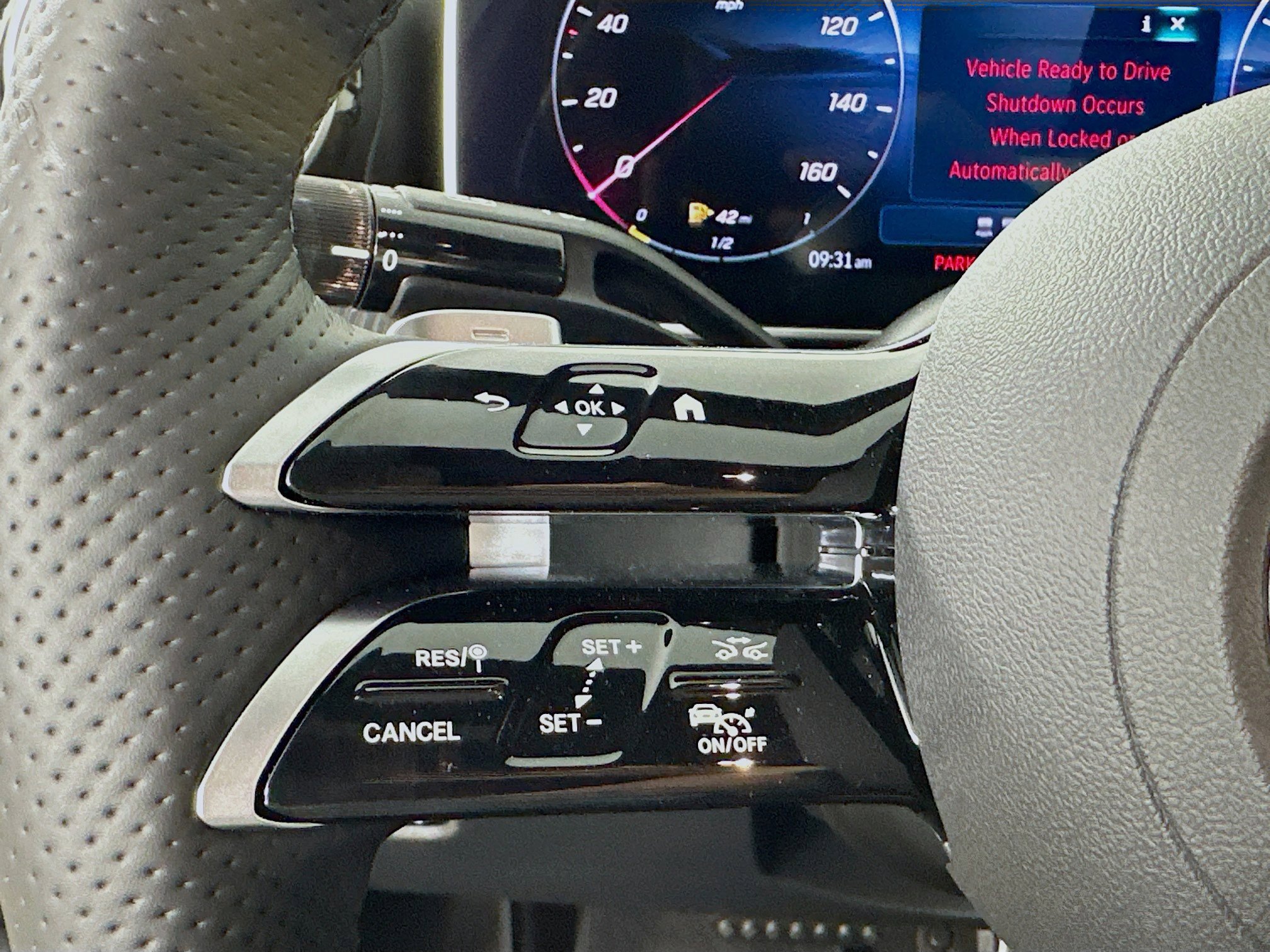 Certified 2025 Mercedes-Benz C 300 4MATIC Sedan image 12