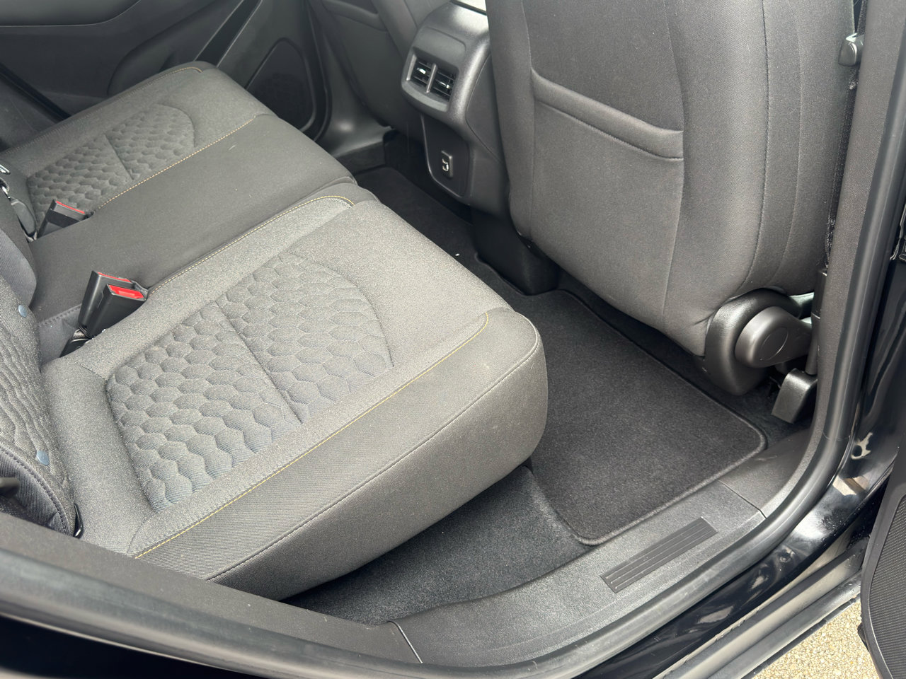 Used 2021 Chevrolet Equinox LT image 37