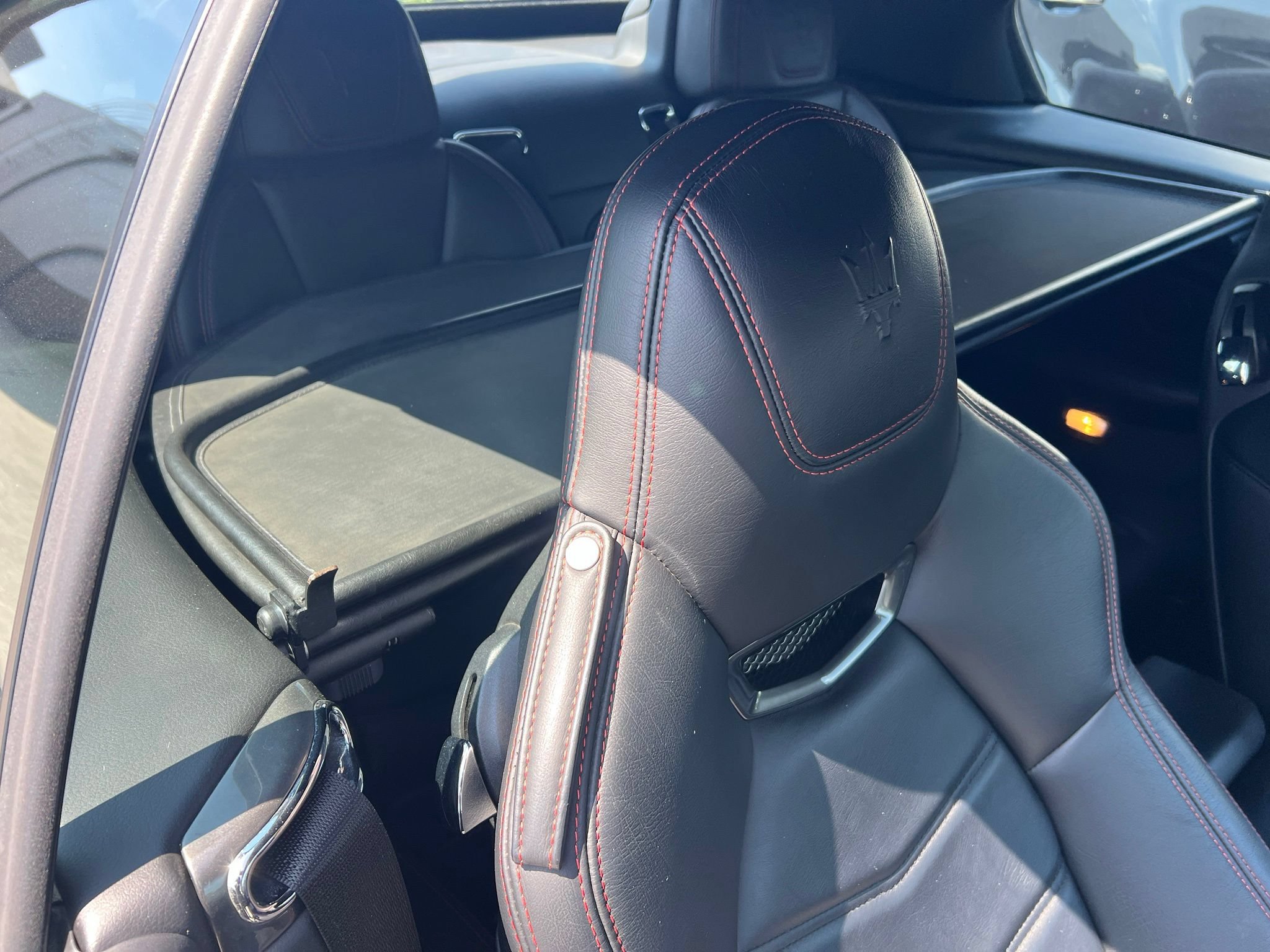 Used 2018 Maserati GranTurismo MC RWD image 8