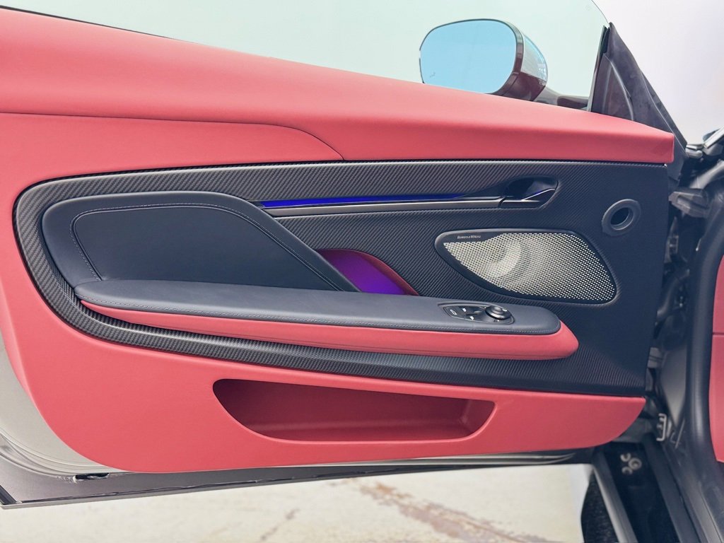 New 2025 Aston Martin Vanquish image 7