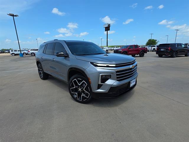 Used 2025 Chevrolet Traverse High Country w/ LPO, Floor Liner Package FWD image 5