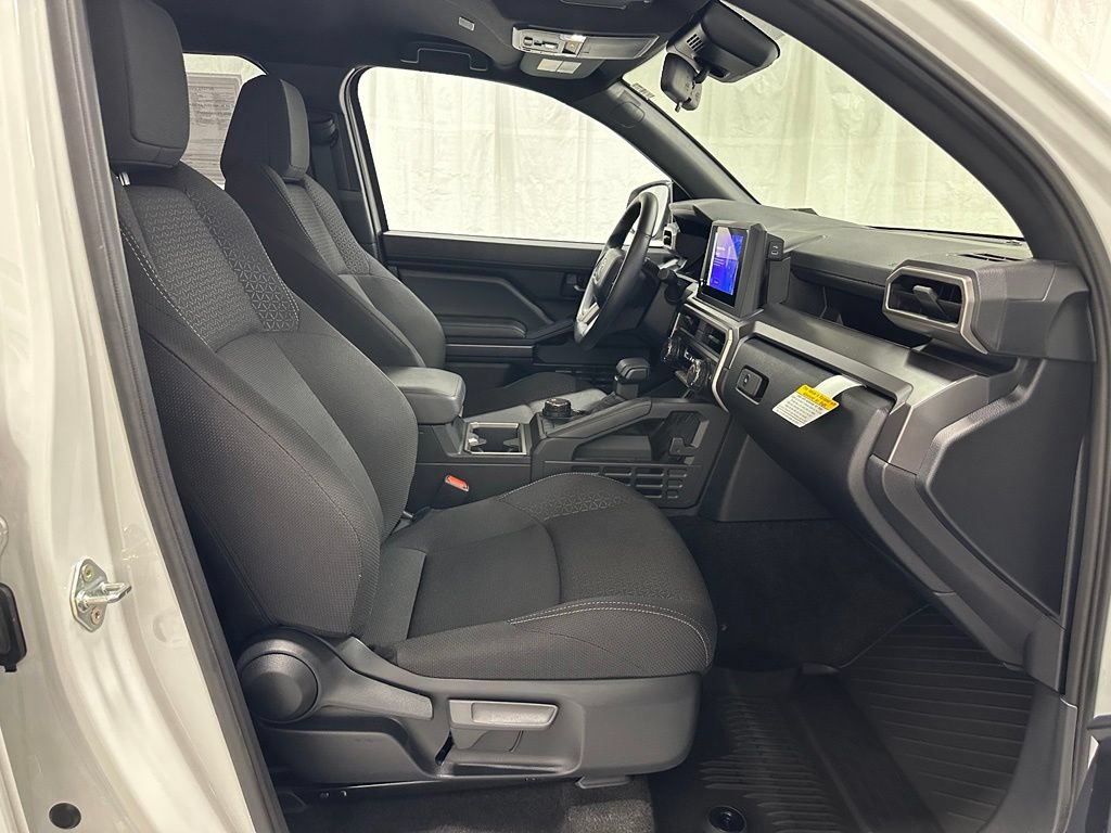 Used 2025 Toyota 4Runner SR5 AWD/4WD image 58