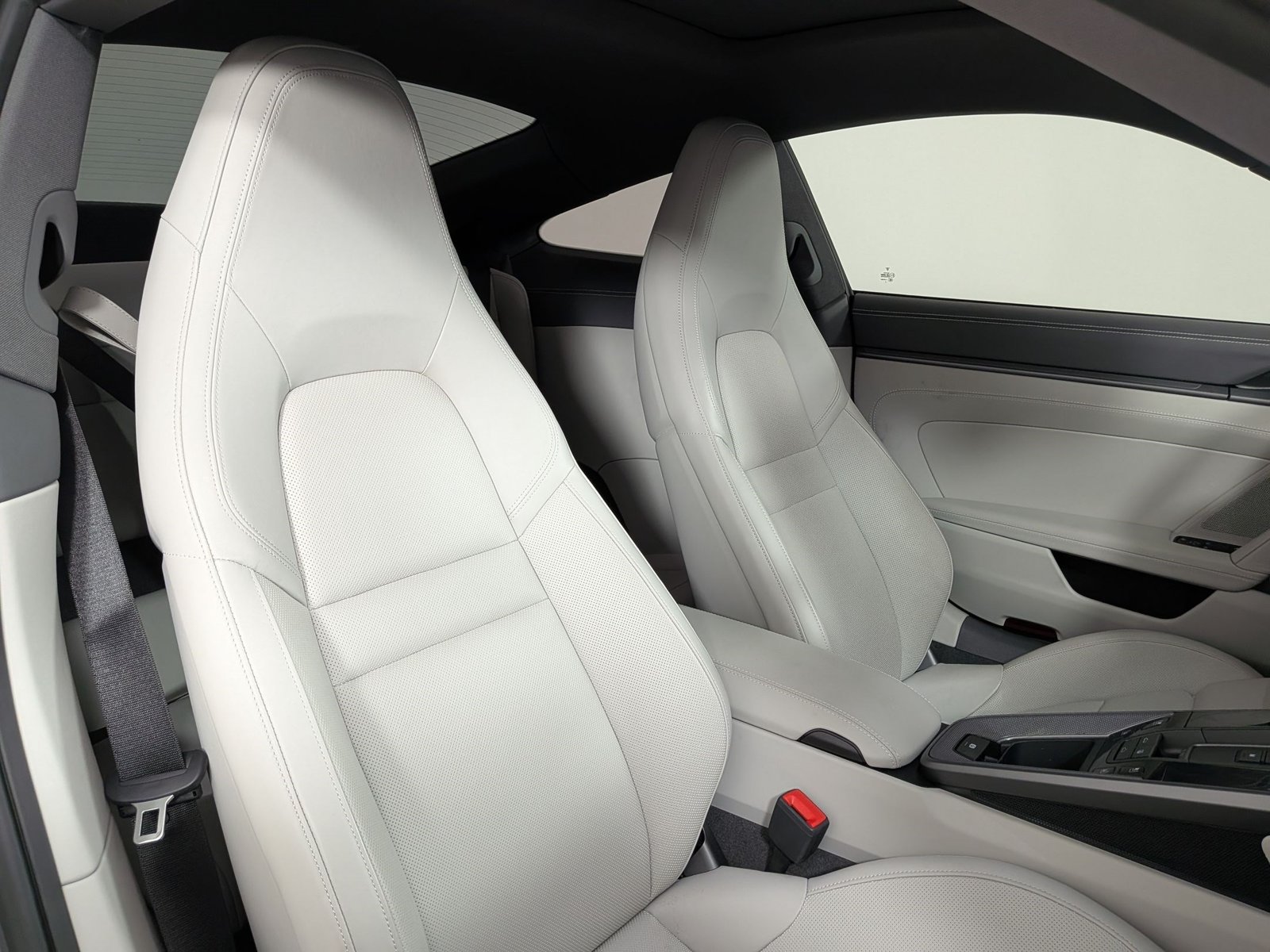 Certified 2022 Porsche 911 Carrera RWD image 22
