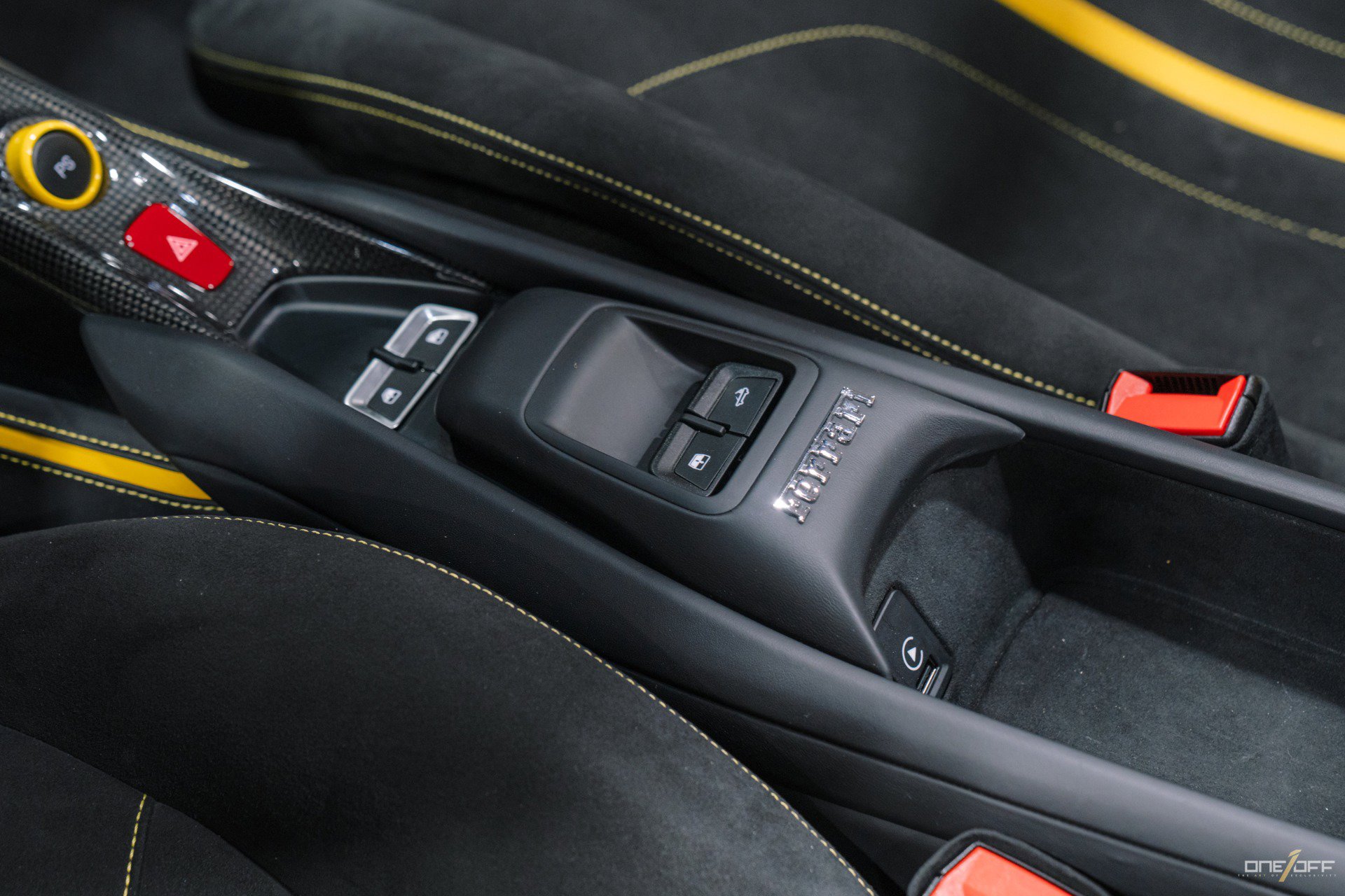 Used 2022 Ferrari F8 Tributo RWD image 36