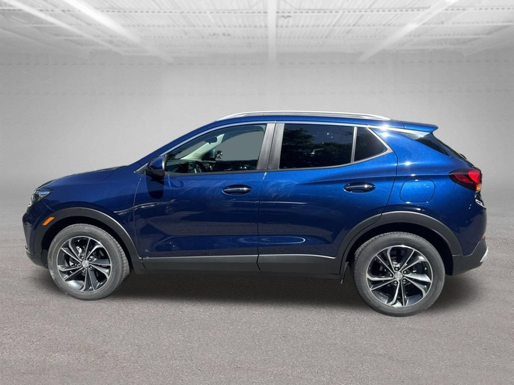 Used 2022 Buick Encore GX Select FWD image 2