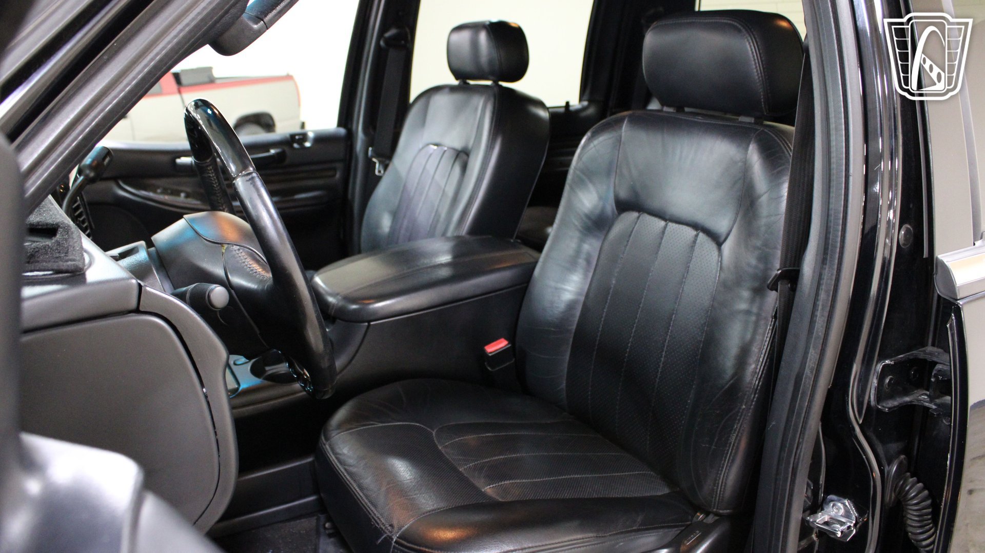 Used 2002 Lincoln Blackwood RWD image 10